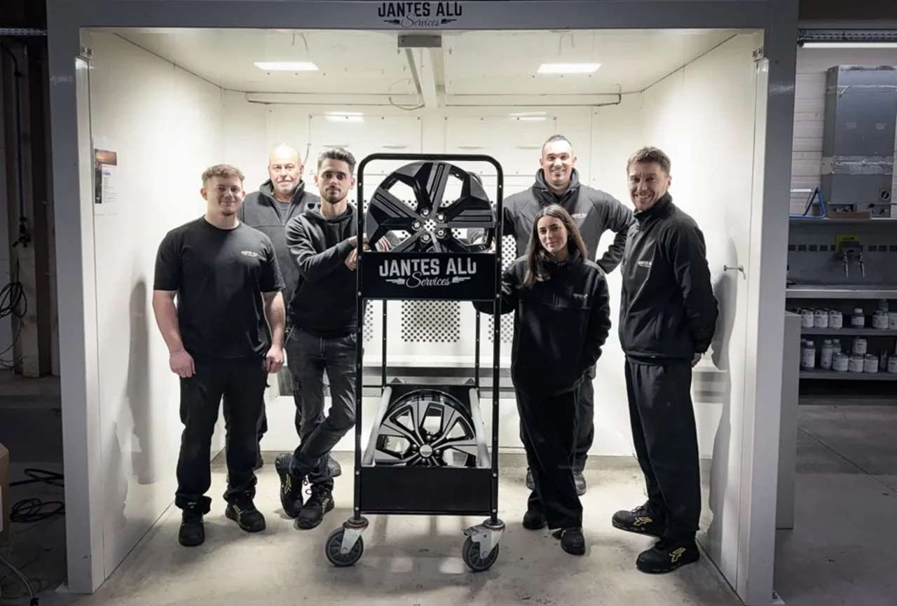 L'équipe jantes alu Services de la Roche-sur-Yon.