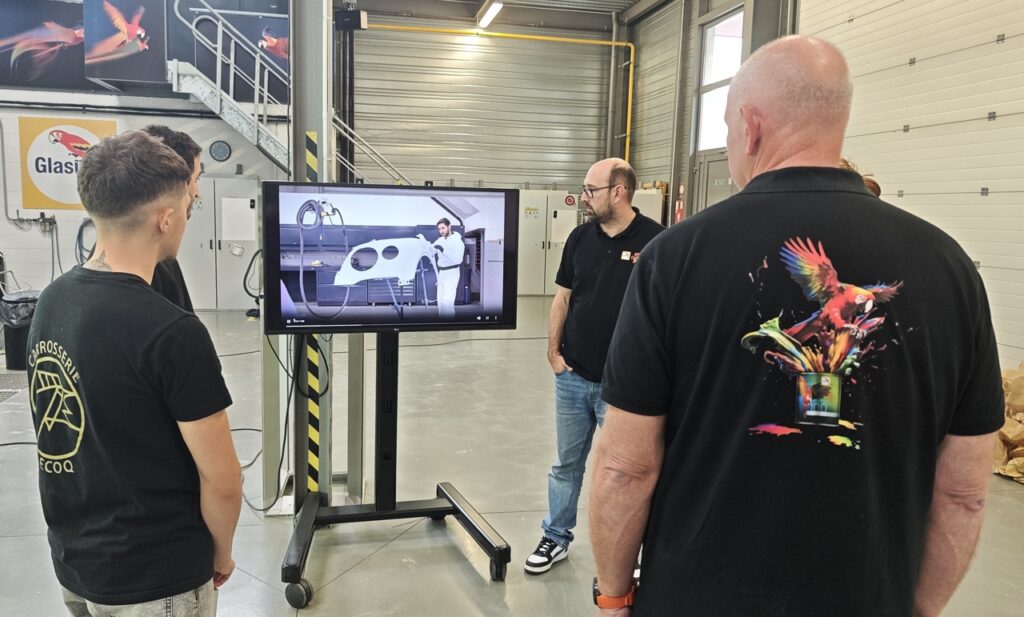 Glasurit propose des programmes de formation digitalisés.