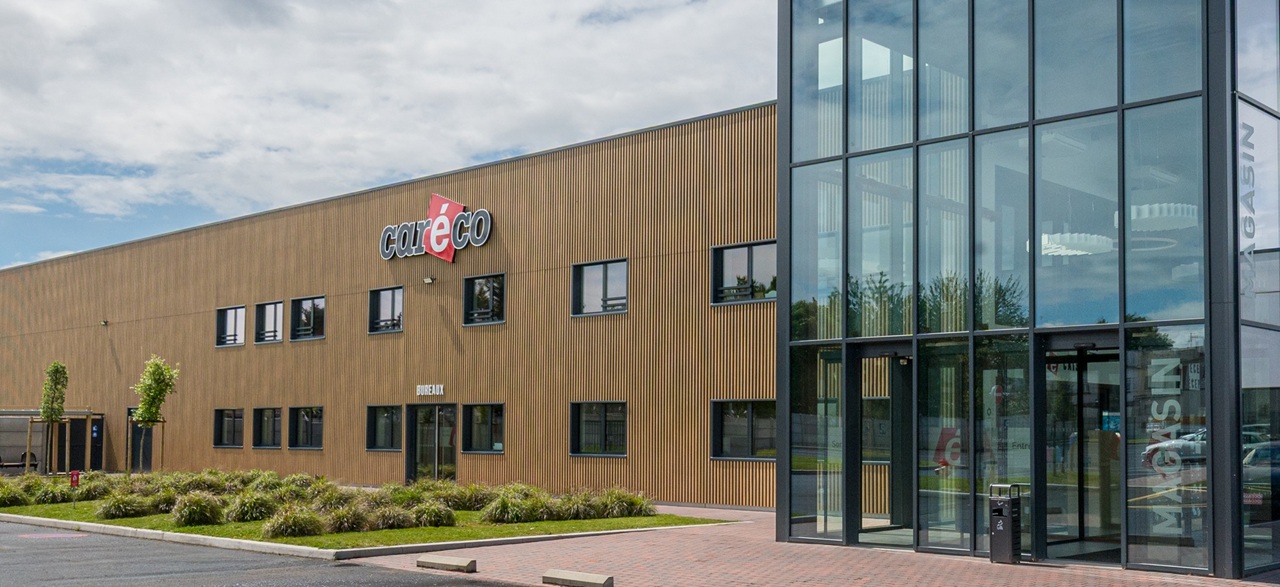 Avec l’arrivée de 7 nouveaux centres VHU, CARECO porte son réseau à 25 centres et dépasse le million de pièces en stock. © Caréco