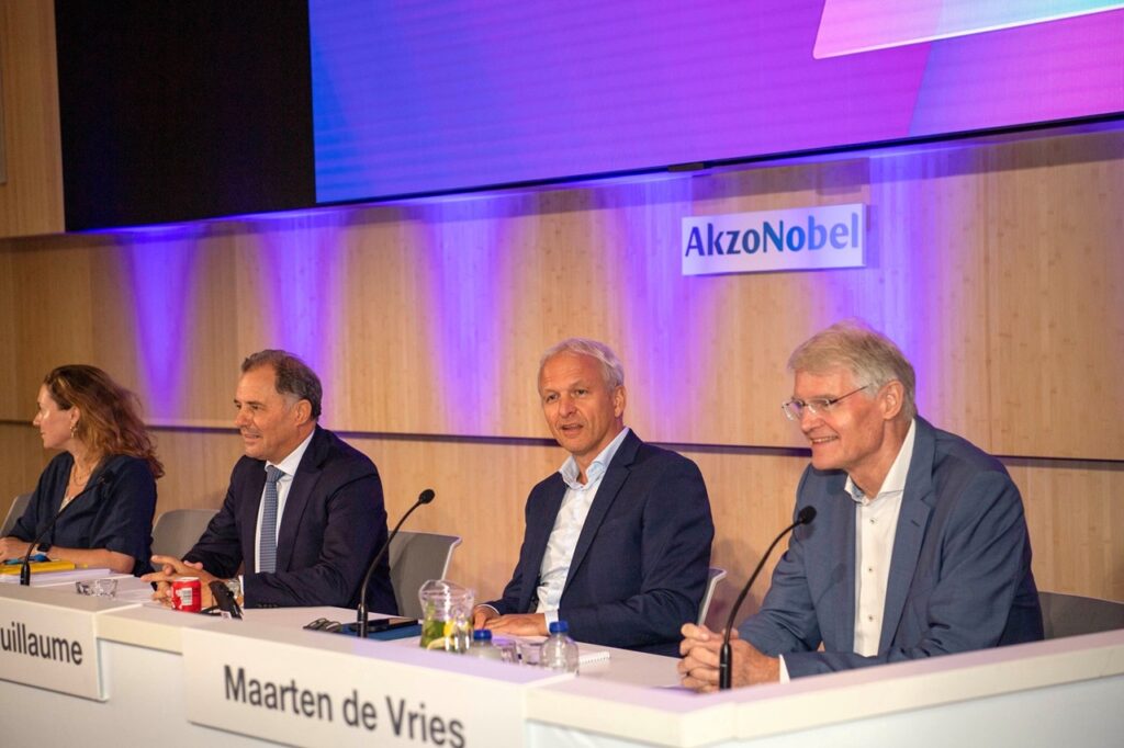 Les actionnaires d'Akzo Nobel votent en faveur de la fusion avec Axalta.