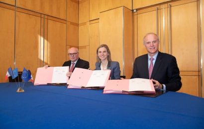 Faurecia-Michelin-Signature-Webp.net-resizeimage